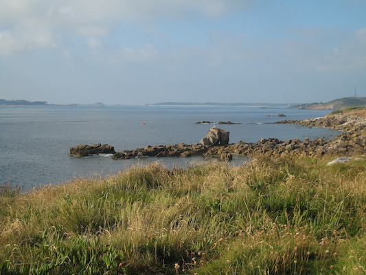 View from the Garrison towards Tresco (07-13-2011 18:47)