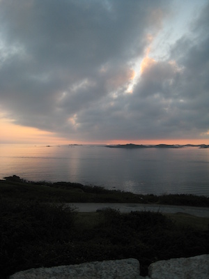 Sunset over Samson, Bryher and Tresco (07-13-2011 21:04)