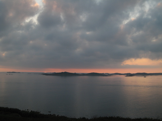 Sunset over Samson, Bryher and Tresco (07-13-2011 21:05)