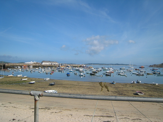 Hugh Town harbor (07-14-2011 09:56)