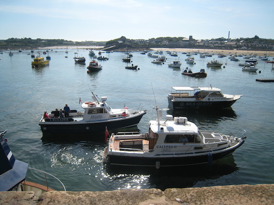 Our boat for the day, the Calypso II (07-14-2011 10:16)