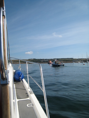 Leaving the harbor (07-14-2011 10:22)