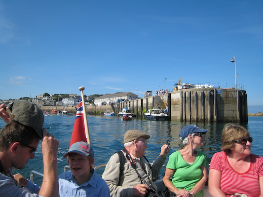 Leaving the harbor (07-14-2011 10:22)