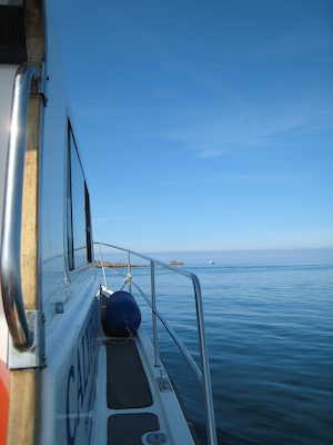 Leaving the harbor (07-14-2011 10:25)