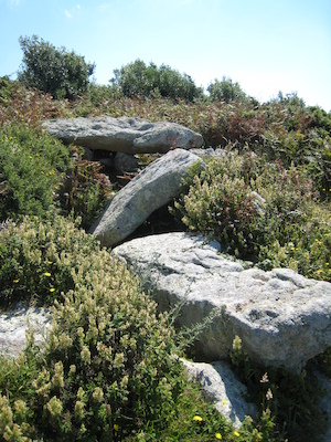 Burial chamber on the Gugh (07-14-2011 11:54)