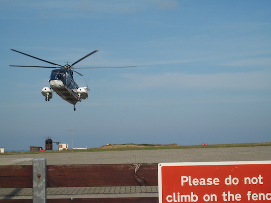 The helicopter arrives (07-14-2011 18:27)