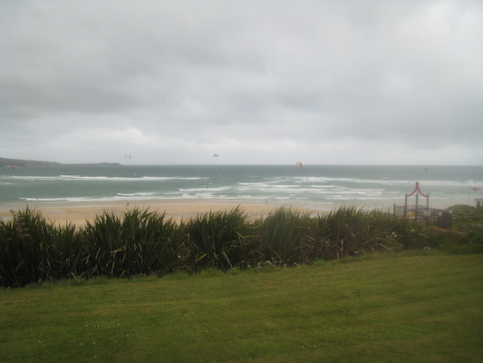 Kitesurfers (07-17-2011 16:48)