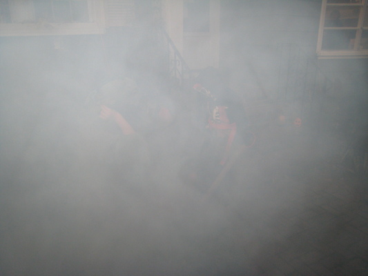 Cole and Tim halloween costumes (11-06-2011 17:41)