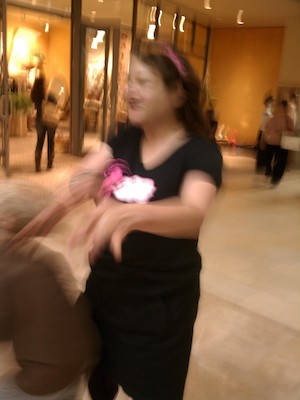 Tim and Xine post mob (06-25-2011 17:31)