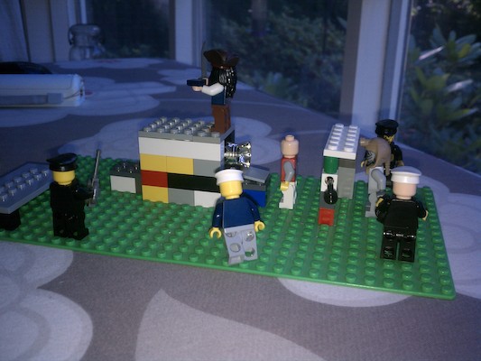 Lego Jack takes on the security checkpoint (07-01-2011 08:51)