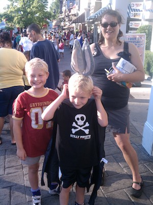 Tim, Bugs Cole, and Xine (07-30-2011 18:31)