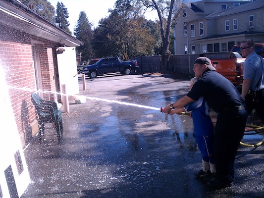 Tim shooting the fire hose (10-08-2011 13:26)