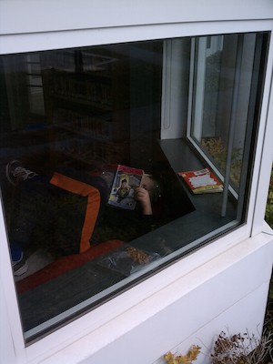 Tim reading at the library (10-22-2011 12:02)