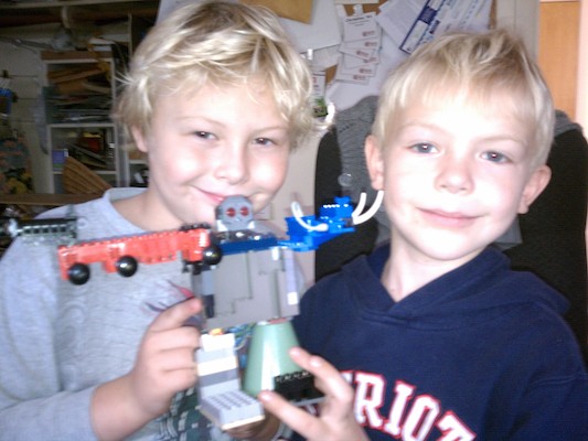 Tim and Cole and a lego robot (11-06-2011 11:48)