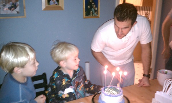 Aleksei's birthday cake (11-28-2010 19:38)