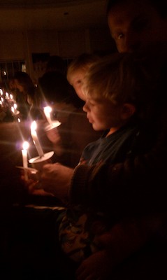 Candlelight service (12-24-2010 16:54)