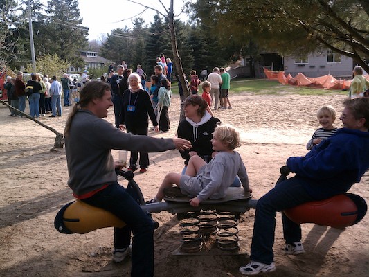 Ben, Tim and Cole and the Bianco-Spencers (05-07-2011 17:52)