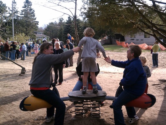 Ben, Tim and Cole and the Bianco-Spencers (05-07-2011 17:52)