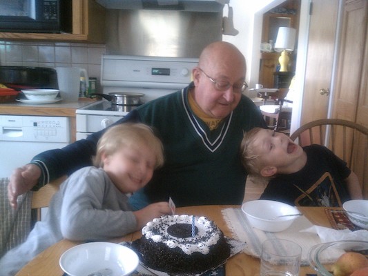 Tim, Poppy and Cole (05-22-2011 13:50)