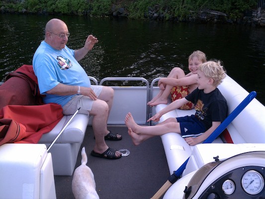 Poppy, Tim, Cole and Emily on the boat (05-28-2011 18:20)