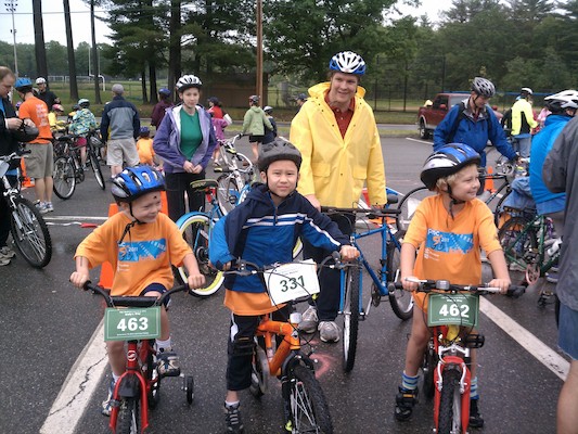 Cole, Ethan, Ben and Tim at the PMC ride (06-11-2011 09:50)