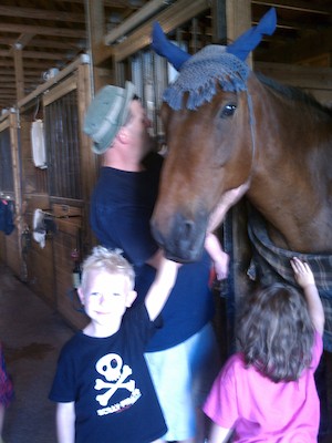 Cole and a horse (08-17-2011 17:36)