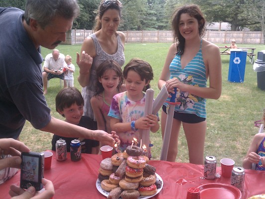 Jamie's birthday cake (08-21-2011 15:32)