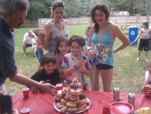 Jamie's birthday cake (08-21-2011 15:32)