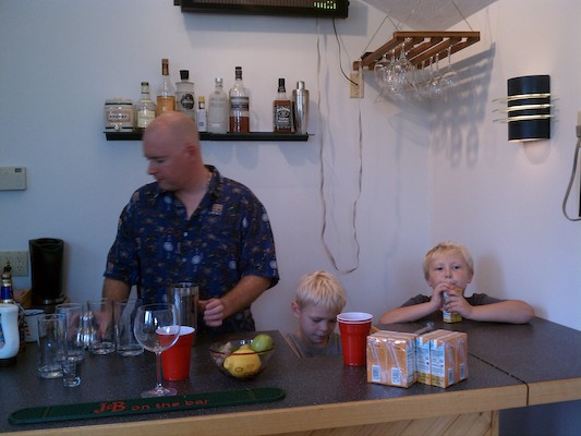 Mark, Cole and Tim tending bar (09-03-2011 14:36)