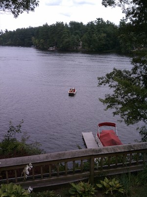 Boat returning (09-05-2011 16:33)