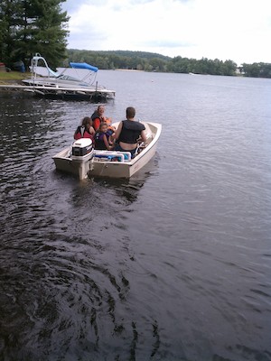 Boat departing (09-05-2011 16:40)