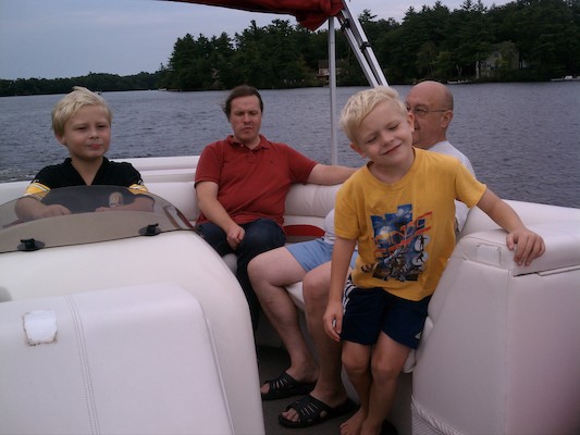 Tim piloting with Ben, Poppy and Cole (09-05-2011 17:55)