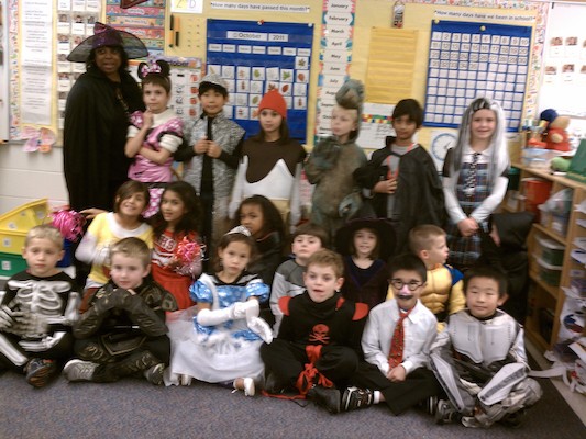 Cole's class haloween picture (10-28-2011 13:38)