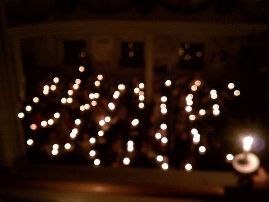 Candlelight service (12-24-2011 16:58)