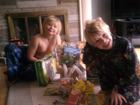 Tim and Cole at Easter (04-08-2012 07:03)