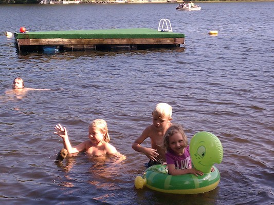 Cole and Linda swimming with Ben and Tim (07-22-2012 16:52)