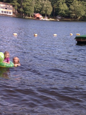 Linda and Tim swimming (07-22-2012 16:59)
