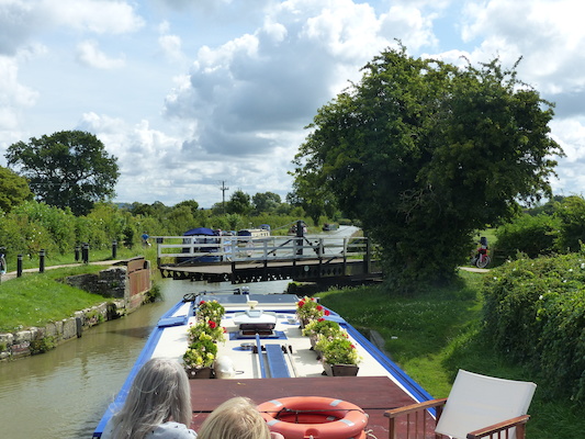 P1070090 (08-06-2017 06:01)