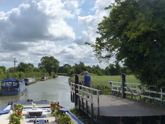 P1070092 (08-06-2017 06:02)