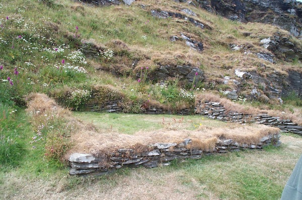 Tintagel island house foundation