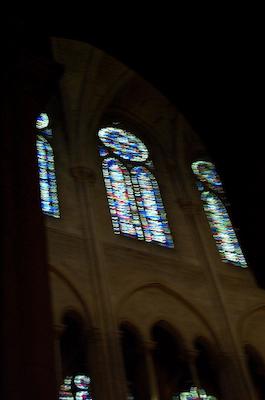 N&ocirc;tre Dame Window 3 (blurry)