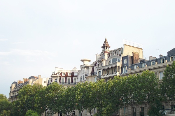 Strange house from the Seine 1