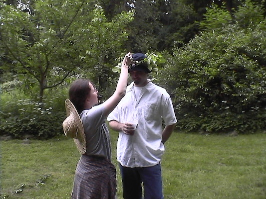 Tara crowning Seann (6-21-2003 2:03PM)