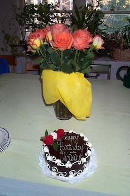 Xine's Birthday cake (11-9-2003 15:30)