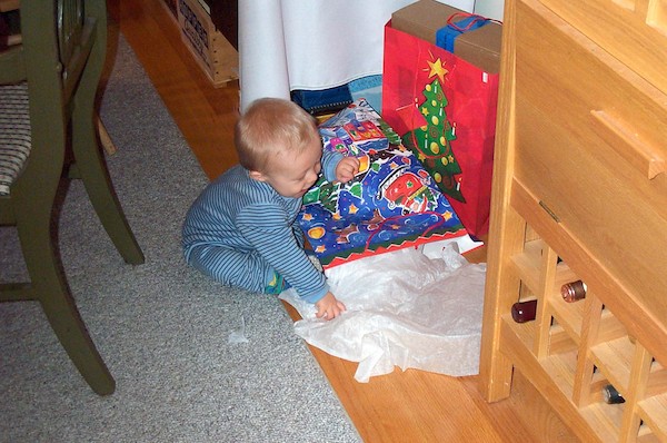 Eating Juj's present (12-25-2003 08:31)