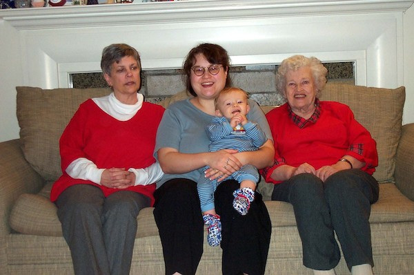 Four Generations (12-25-2003 18:06)