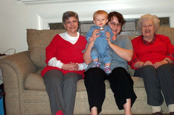 Four Generations (12-25-2003 18:06)