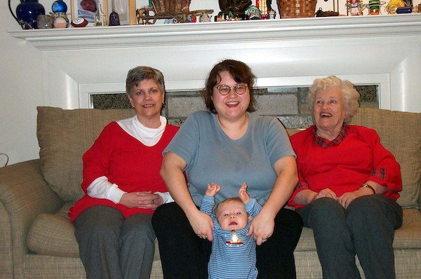 Four Generations (12-25-2003 18:07)