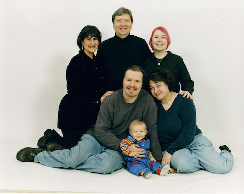 Donna, Dad, Ben, Tim, Xine, Beth (1-3-2004 11:20)