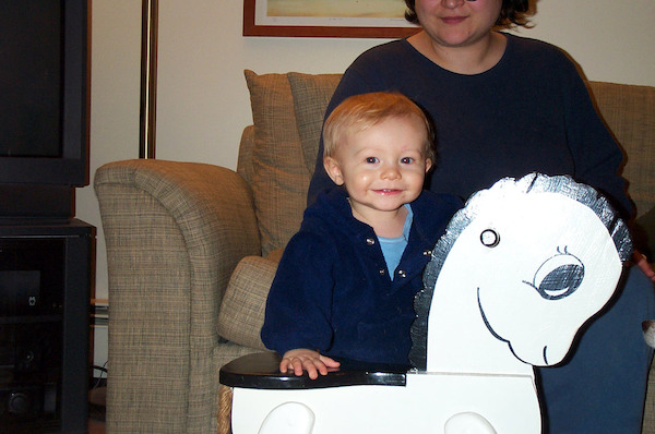 Rocking horse (2-1-2004 19:28)